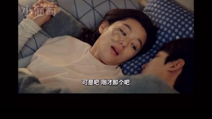逃离残破的船只